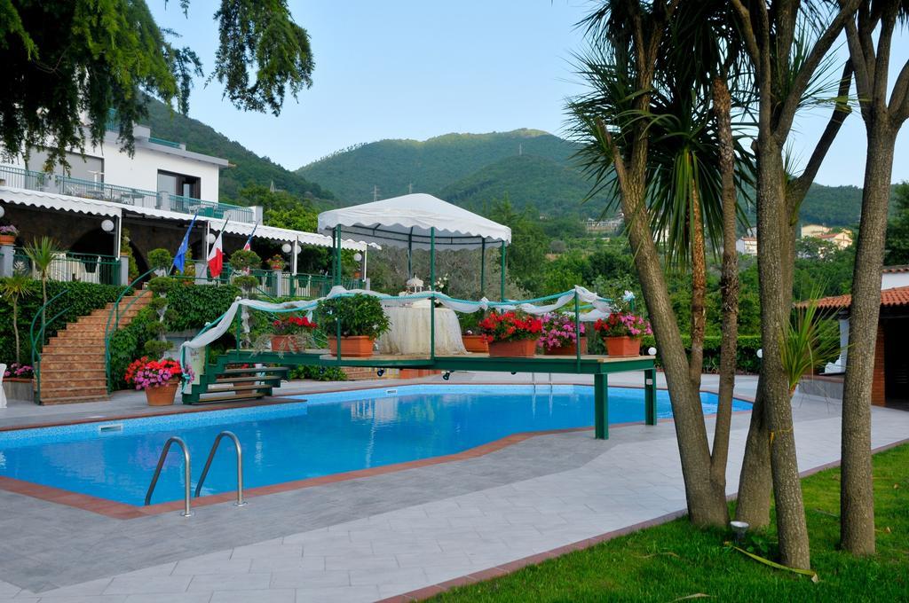 Hotel Diecimare Cava deʼ Tirreni Exteriér fotografie